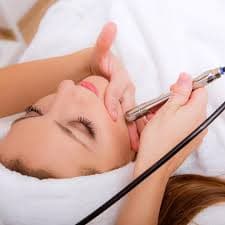 LIMPIEZA FACIAL PEELING RENOVADOR