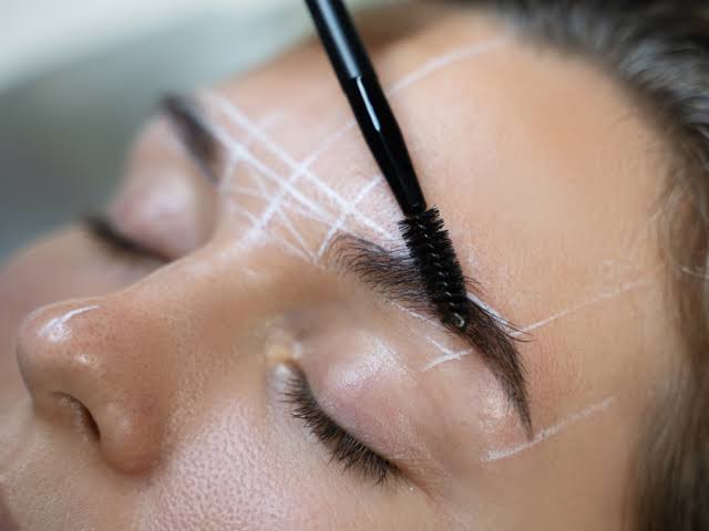 Perfilado de cejas