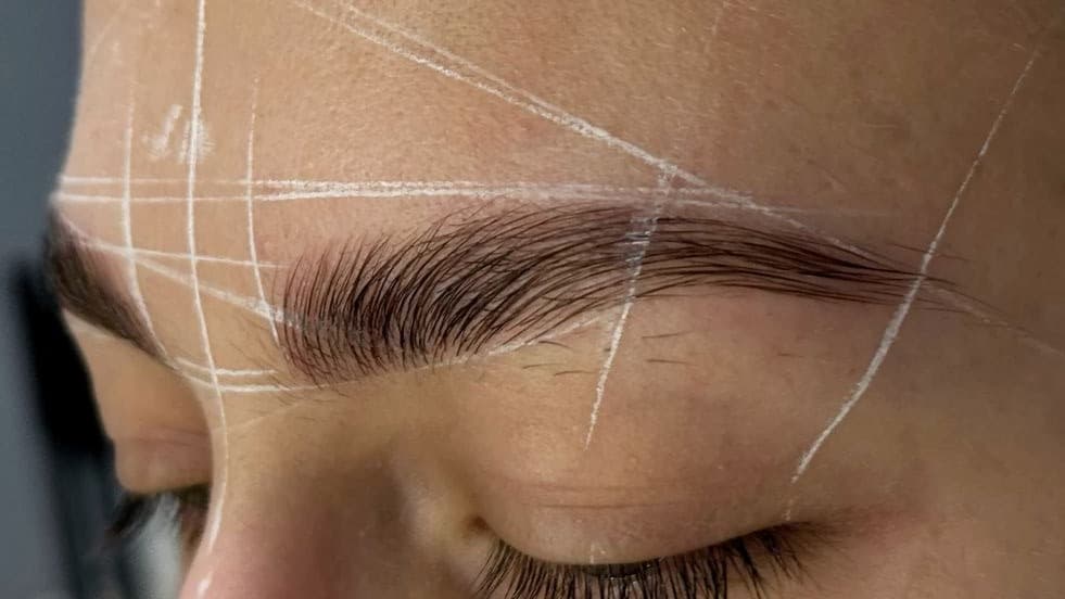 Perfilado de cejas
