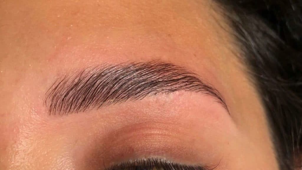 Perfilado y laminado de cejas