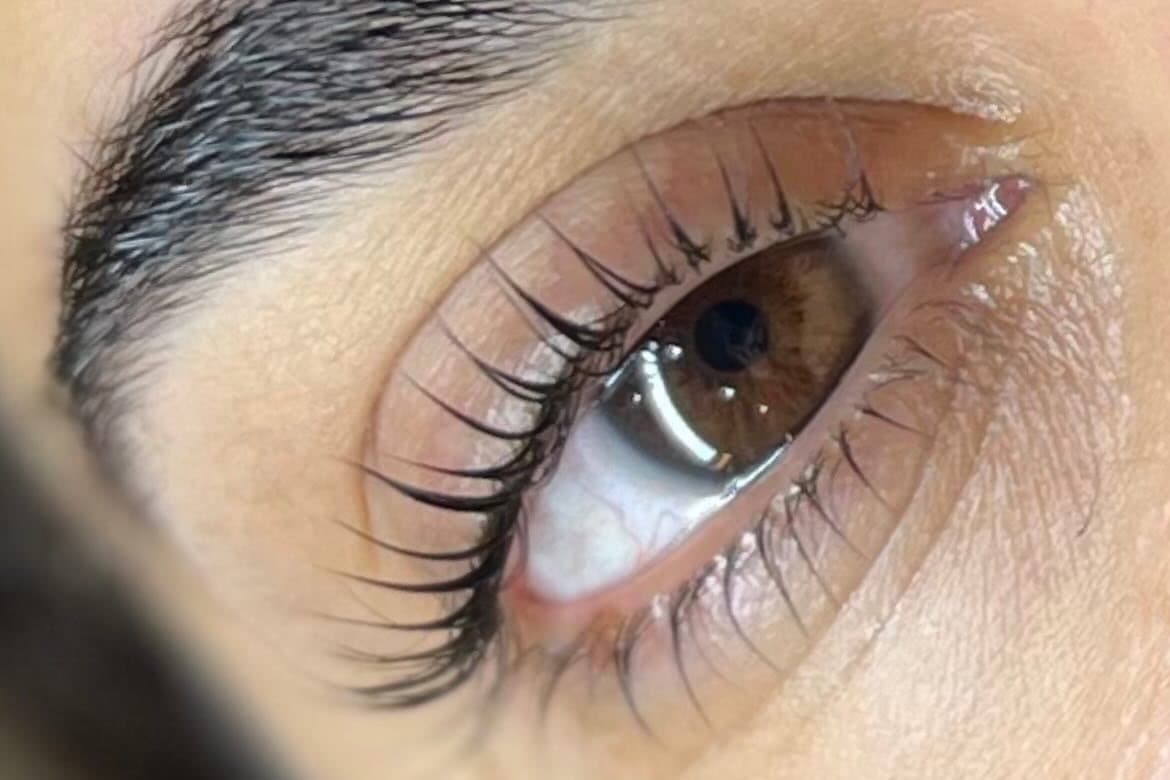CAFU BEAUTY STUDIO  Un espacio pensado para realzar tu belleza y regalarte un momento para vos. 🤍  Somos especialistas en pestañas, cejas, uñas, cosmetología y tratamientos estéticos, trabajando con atención personalizada, productos seleccionados y técnicas profesionales.