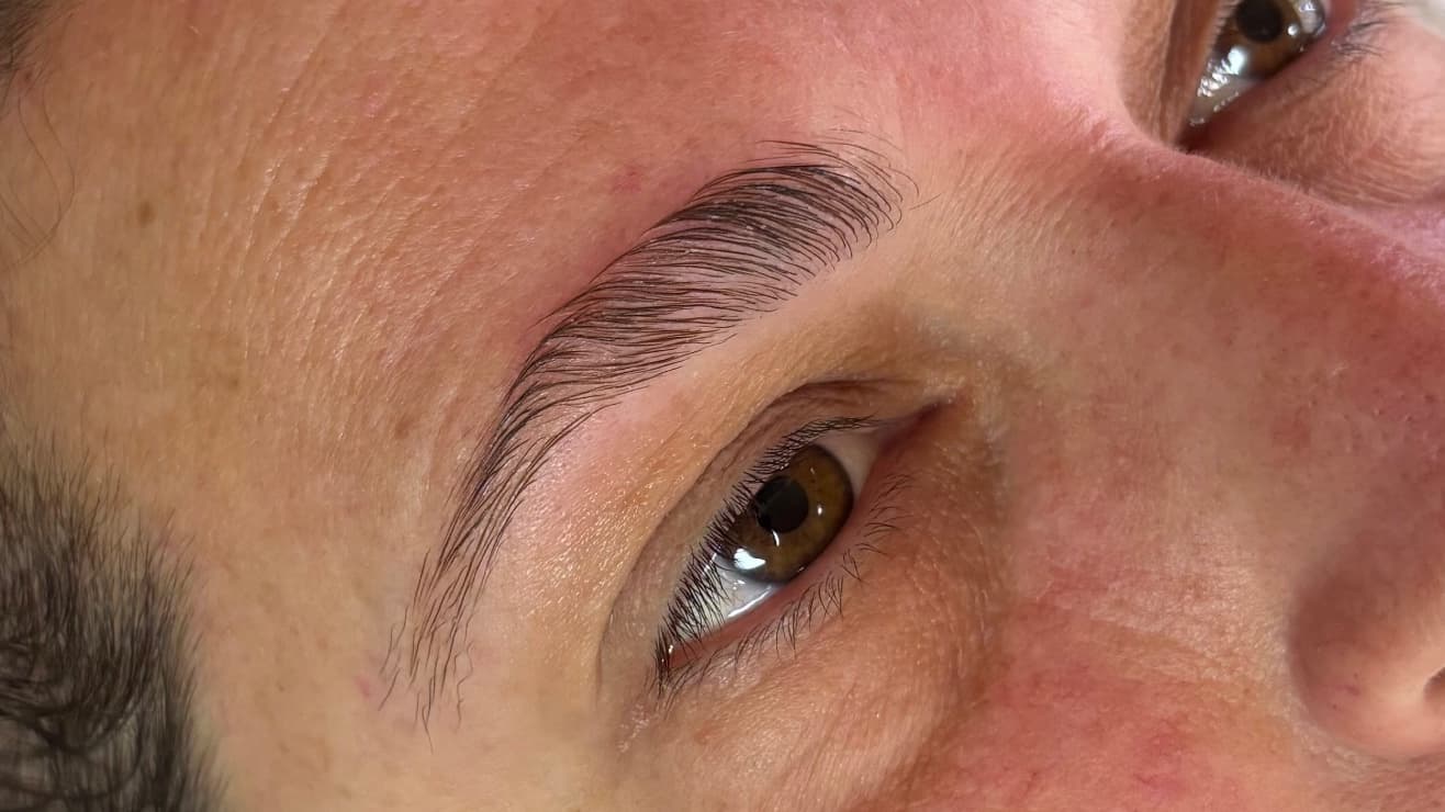 Laminado de cejas