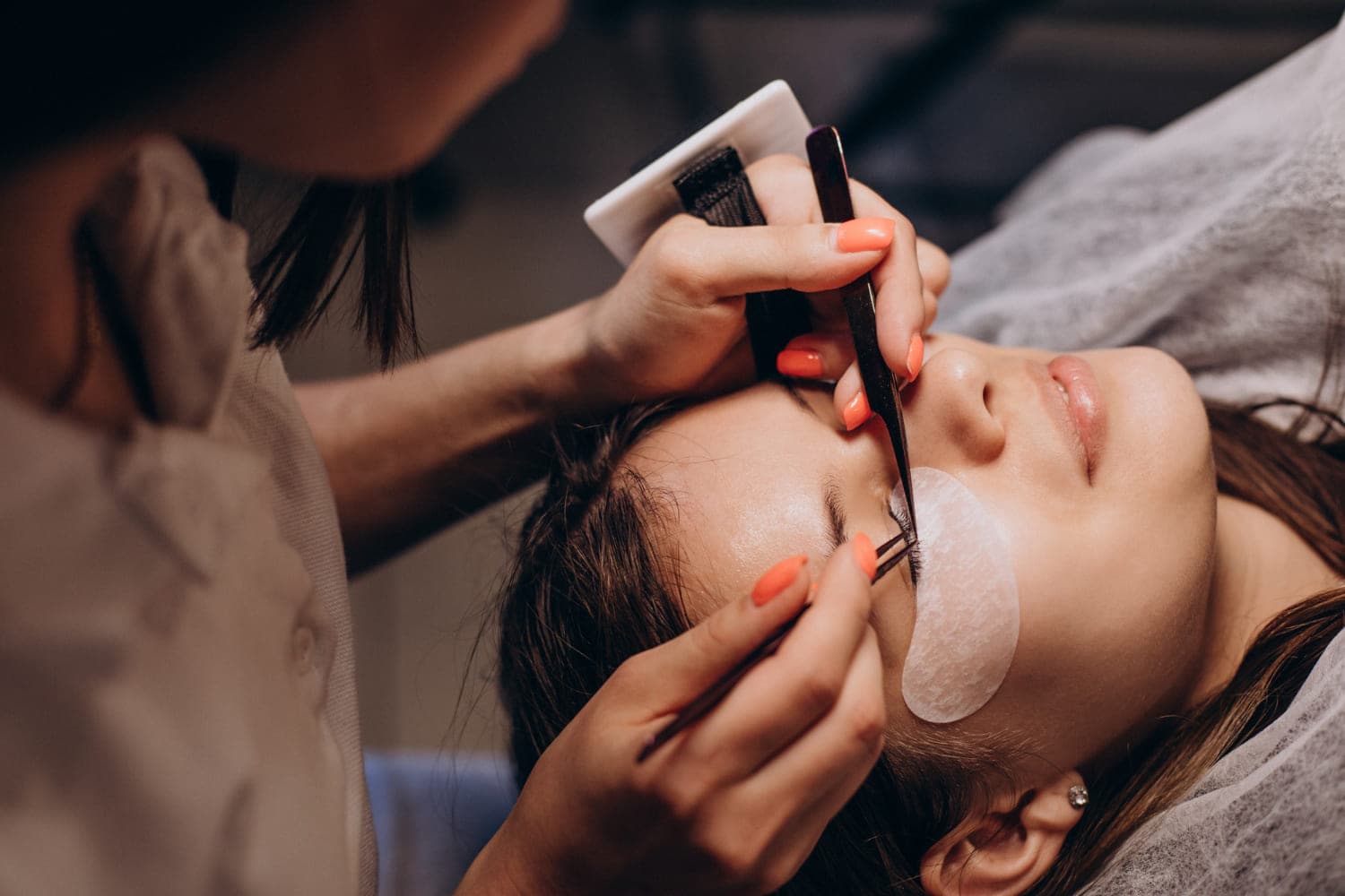 Beauty y pestañas con acabado premium